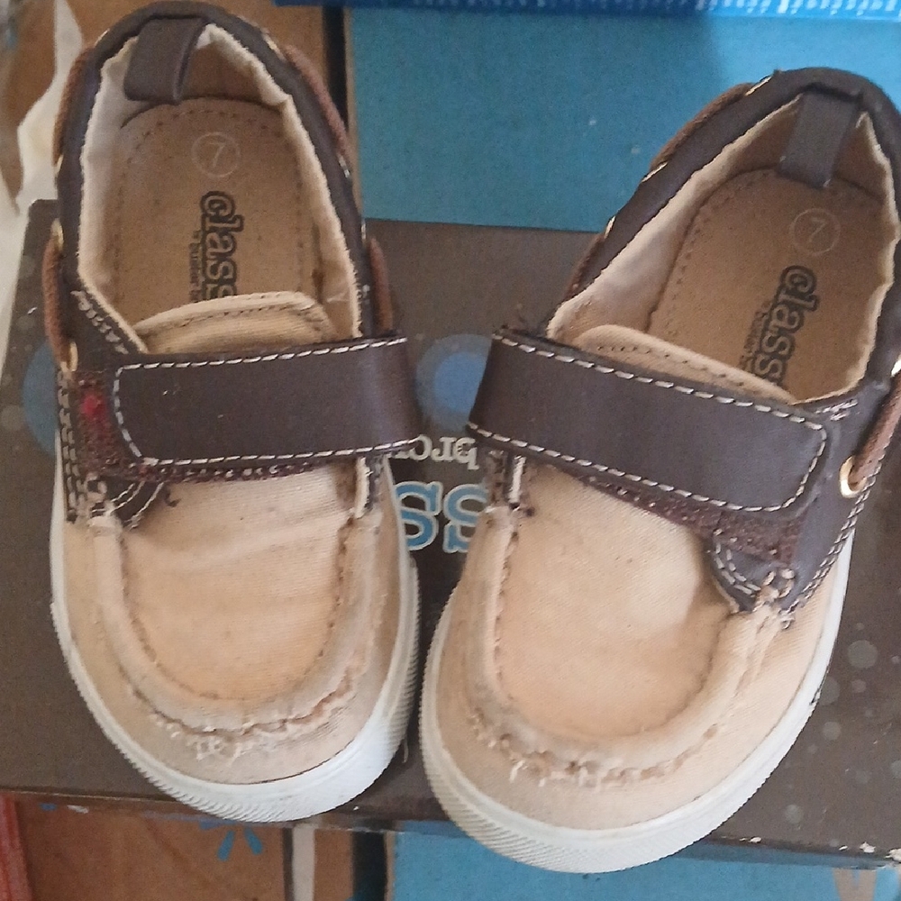 Buster Brown Tan and Brown Kids Moccasin-Style Hook & Loop Shoes